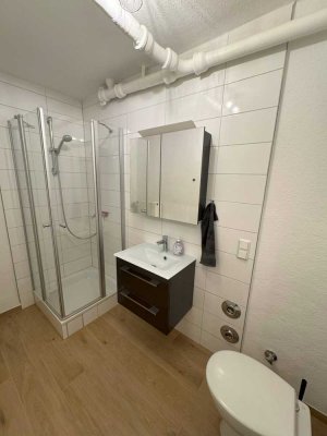 Neu in Mainz? Sanierte und Topmöblierte Ein-Zimmer EGWohnung mit perfekter ÖPNV-Anbindung MZNeustadt