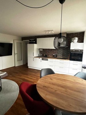 Stilvolle, neuwertige 2-Zimmer-Wohnung mit Garten in Karlsruhe