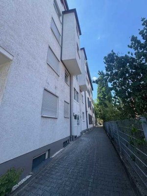 **Helle moderne 2 Zimmer Wohnung mitten in Bornheim