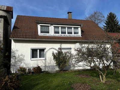 Gepflegtes Einfamilienhaus mit Garage in Dietenheim