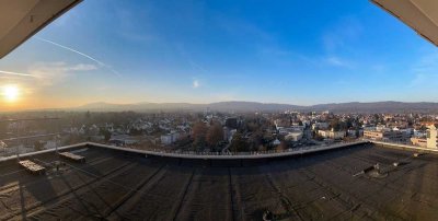 Bad Homburg, Stadtzentrum: 2-Zi-Penthouse über den Dächern von Bad Homburg!