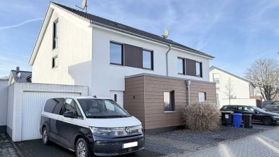 Energieklasse A+! DHH mit Dachstudio zur Miete!