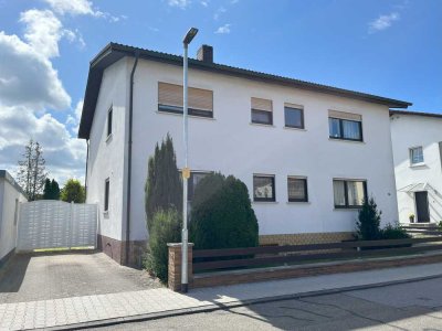 Ein gepflegtes Zweifamilienhaus in der Klosterstadt Lorsch
