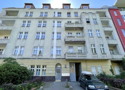 +++ Bezugsfrei, außergewöhnliche  2,5-Zi. Whg. mit 2x Bädern und 2x Küchen im ruhigen Innenhof +++