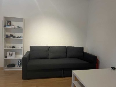 Helle Wohnung im 1. Stock – mit frischen Brötchen vor der Tür und zentraler Lage