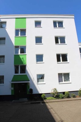 3-Zimmer-Wohnung mit Balkon zur Westseite, EG links, in Sennestadt, Württemberger Allee 12