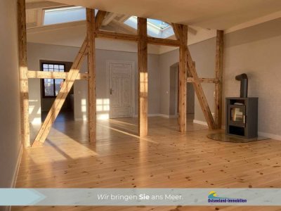 Provisionsfrei | Wohnen in einer Jugendstilvilla in Barth
mit 20 m² Dachterrasse