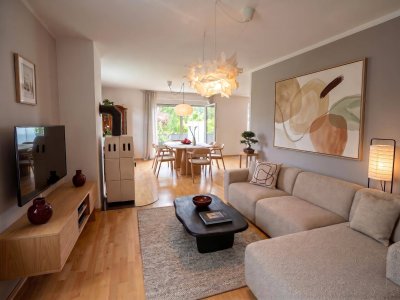 Elegante 3-4-Zi.-Wohnung mit Terrassen-Eckbalkon, Carport + 2 KFZ-Stellplätze
