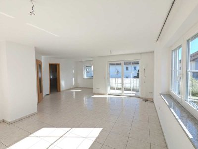 Fast neuwertig: Mehrfamilienhaus mit drei Wohnungen in Top-Zustand, in bevorzugter, ruhiger Wohnlage