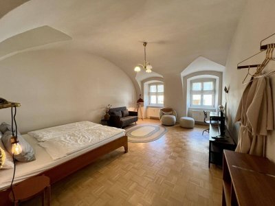 Sanierte 1-Zimmer-Wohnung an der Klöcher Weinstraße - Eigennutzung oder Kurzzeitvermietung möglich!