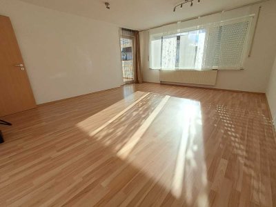 Helle 3-Zimmer Wohnung mit Balkon in Jettingen