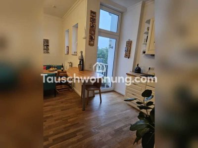Tauschwohnung: Riesiger 17 qm Süd-West-Balkon mit 3,5-Zimmern abzugeben
