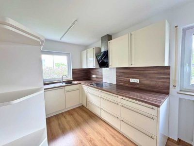 Modern renovierte 3-Raum-Wohnung mit Einbauküche und Garage in Laichingen