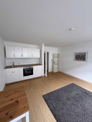 1-Zimmer-Wohnung mit Einbauküche im Herzen Schwabings Münchner Freiheit