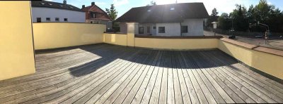 Top modernisiert und mit Dachterrasse! Zentral gelegene 3-Zimmer-Wohnung in Mühldorf