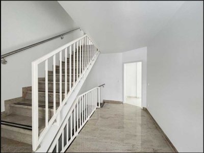Alltagstaugliches Endreihenhaus mit 6 Zimmern in Frankfurt am Main