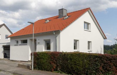 Freistehendes Einfamilienhaus mit großem Garten in begehrter Lage, zentrumsnah in Biberach/Riss