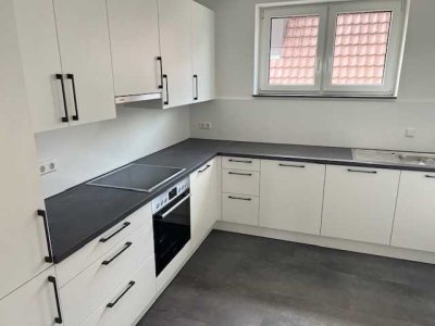 Moderne und kernsanierte 3-Zimmer-DG-Wohnung in zentraler Lage von Weissach