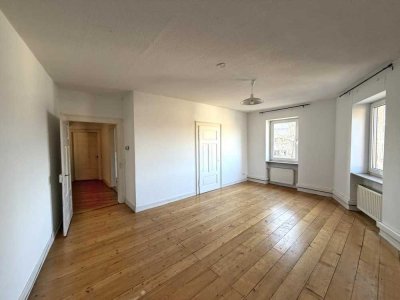 7407 - WG-geeignete 4-Zimmerwohnung mit EBK und Tageslichtbad in Landau!