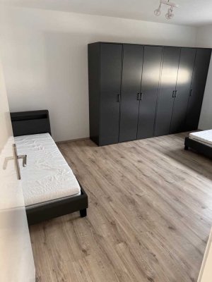 WG Wohnung für 4 Personen, 3 Schlafzimmer, Möbiliert