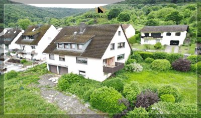 Sanierungsbedürftiges Zweifamilienhaus mit Rheinblick und gr. Grundstück,  geben Sie ihm neuen Glanz