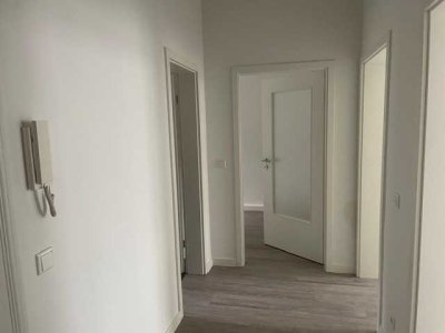 Frisch Renovierte 2 Zimmer-Wohnung mit ruhigem Umfeld