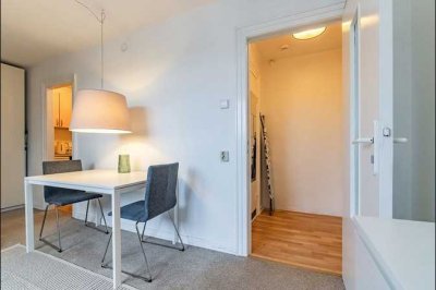 Helle Dachgeschosswohnung in begehrter Alsternähe – kompakt und charmant