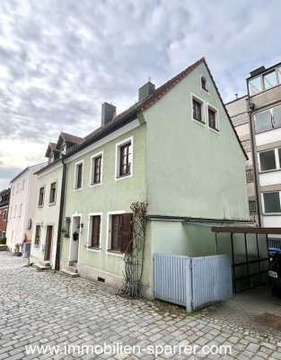 Doppelhaushälfte mit Balkon in Top Lage