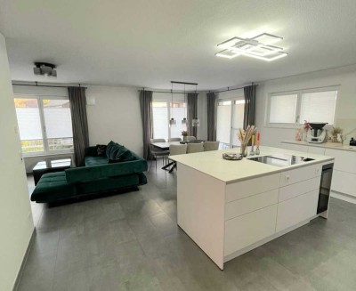 Stilvolle 4-Zimmer-Designwohnung mit Garten und 3 TG-Plätzen – Ihr Traumhaus erwartet Sie!