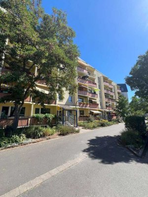 Wohnen mit Weitblick – bezugsfreie, familienfreundliche 3-Zimmer-Wohnung mit Balkon & Stellplatz