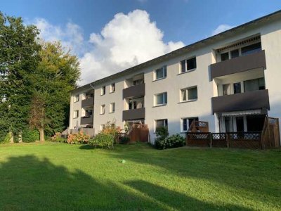Sanierte 4 Zimmer Erdgeschosswohnung mit Terrasse
