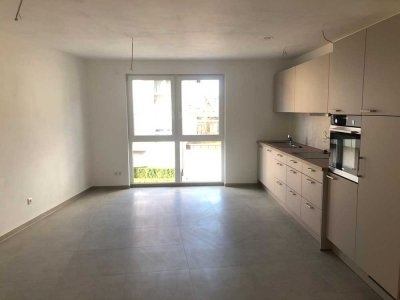 Neubau 
Geschmackvolle 4-Raum-Wohnung mit Terrasse und  Einbauküche in Magstadt