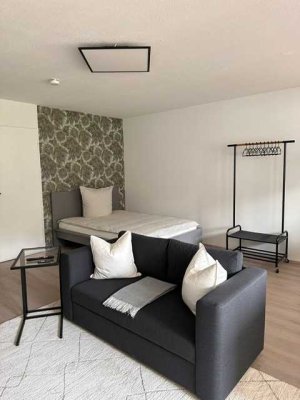 Geschmackvolle 1-Zimmer-Wohnung mit gehobener Innenausstattung mit Einbauküche in Waldbronn