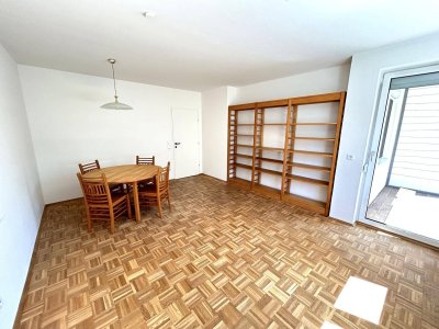 Großzügige Eigentumswohnung mit Loggia und Garage