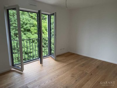 *Neubau, stilvoll wohnen, direkt am Park, über den Dächern * inkl. Küche & 2 TG-Stellplätzen