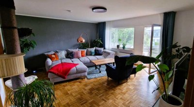 4,5-Zimmer-Hochparterre-Wohnung mit Garten und EBK in Schwalbach