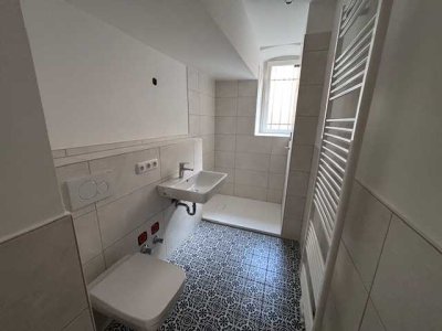 Komplett neu sanierte 3-Zimmer Wohnung mit Terrasse in Wiesbadener Innenstadt