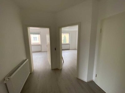 Attraktive 4-Zimmer-Wohnung im 1. OG in zentraler  und ruhiger Lage