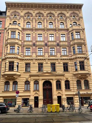 Neu sanierte  2-Raum-Wohnung mit EBK und Fahrstuhl in Magdeburg Altstadt erwartet Sie!