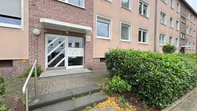 Frei ab 01.03.2026 ! 3,5- Raum- ETW in E- Katernberg, Beisenstr. 92 im EG mit Balkon ! Provi.frei !
