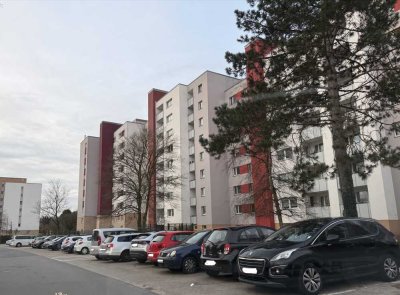 * Erstbezug nach Sanierung, 2 Zimmer Wohnung im 4. OG zu vermieten !!!*