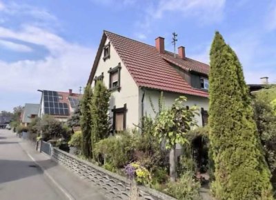 Wohntraum erfüllen - freistehendes Zweifamilienhaus in ruhiger Lage von Ichenheim