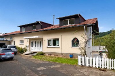 Wohnen mit Weitblick – großzügig, modernisiert und naturnah