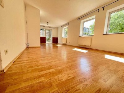 Großzügiges Doppelhaus, voll vermietet mit viel Fläche