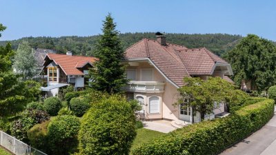 Wunderschönes, exklusives Traumhaus in Krumpendorf am türkisblauen Wörthersee, nur 200 Meter zum Seeufer!