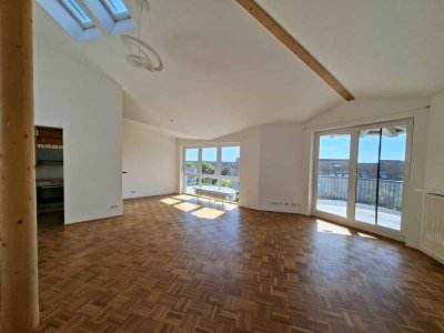Lichtdurchflutetes Penthouse in Bad Wilhelmshöhe