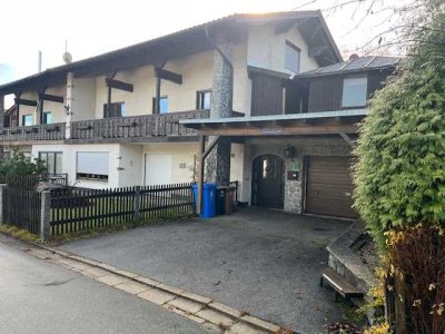 Großzügige Doppelhaushälfte im wunderschönen Bergdorf Rabenstein