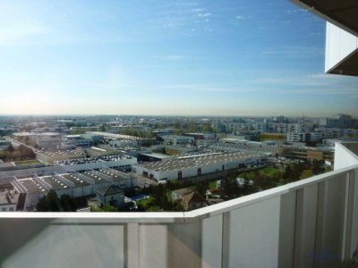 Wohnen im Leopoldtower angrenzend an 1220 Wien - Helle 2 Zimmer Wohnung mit Loggia!