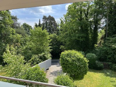 Rarität - Pullach / Großhesselohe - helle, großzügige Wohnung auf parkähnlichem Grundstück