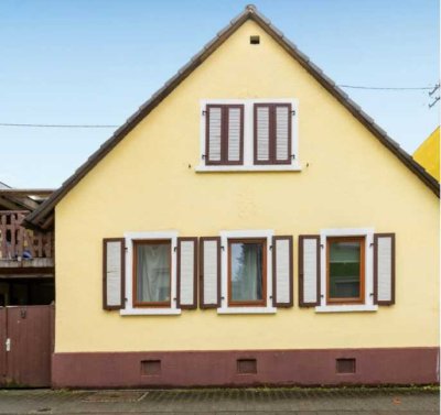 Einfamilienhaus mit Anliegerwohnung & Ausbaupotenzial